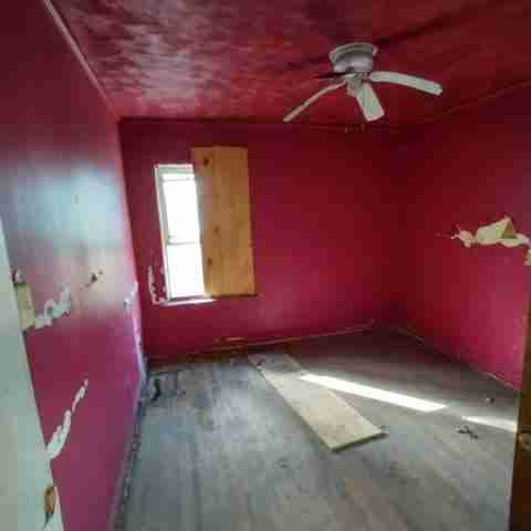 15045 manor (62).jpg